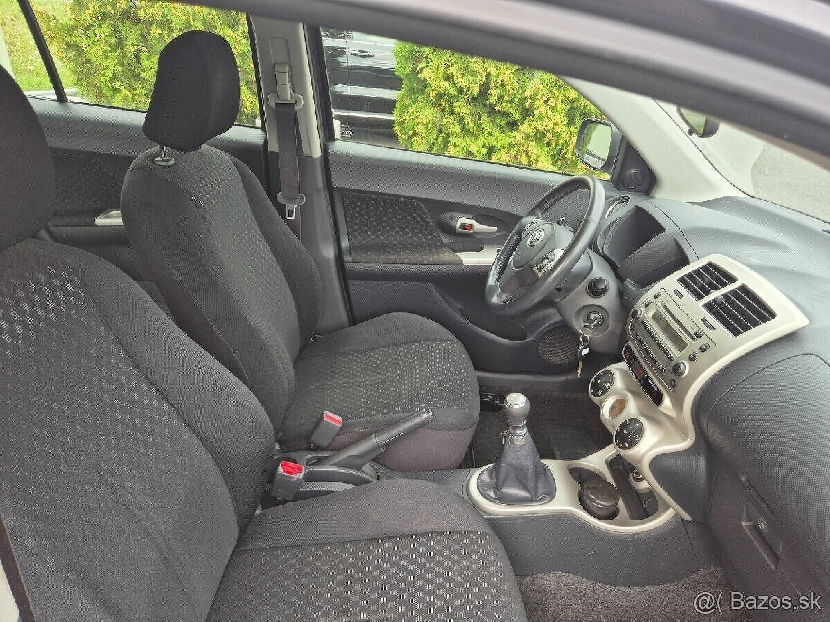 Toyota Urban Cruiser 1.4 D-4D AWD Sol - 15