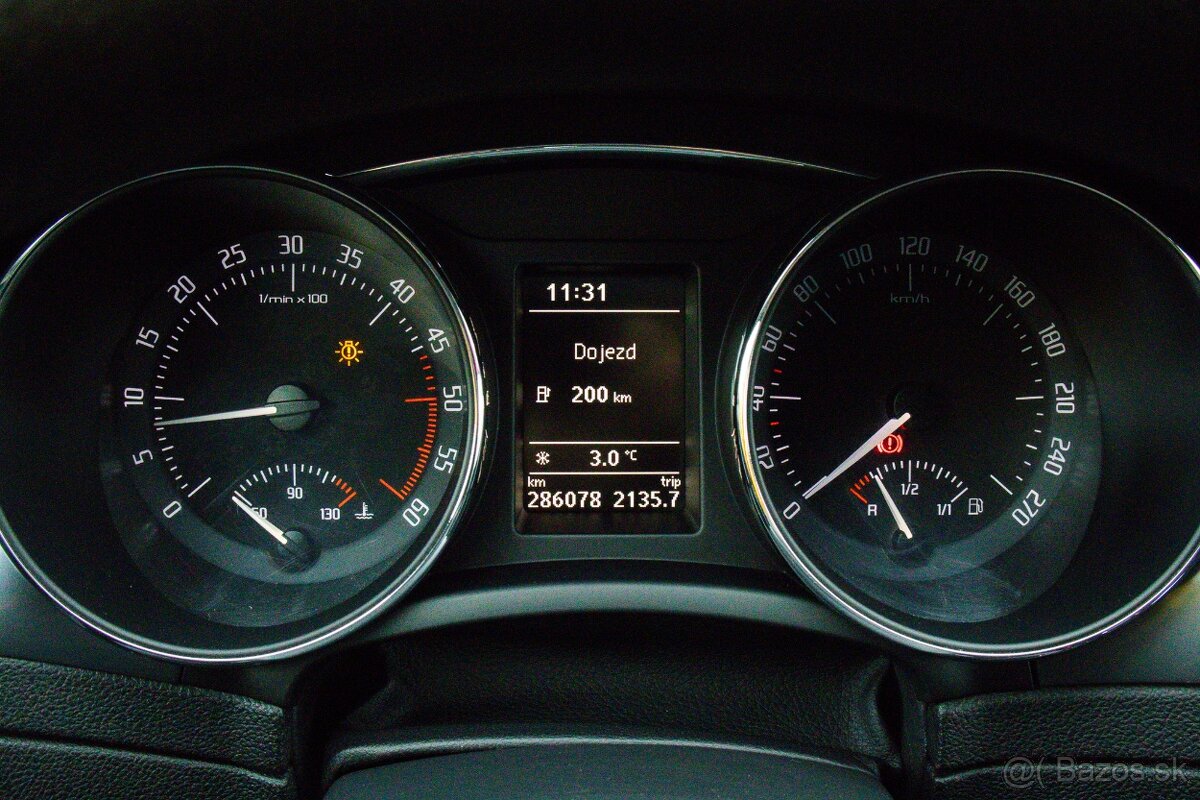 Škoda Superb 2 / II. Combi 1.6 TDI CR Elegance - 15