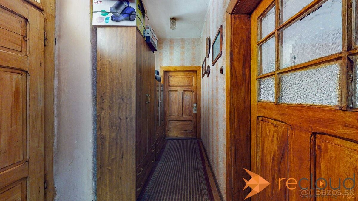 NA PREDAJ RODINNÝ DOM V KOPERNICI S INVESTIČNÝM PRILAHLÝM PO - 15