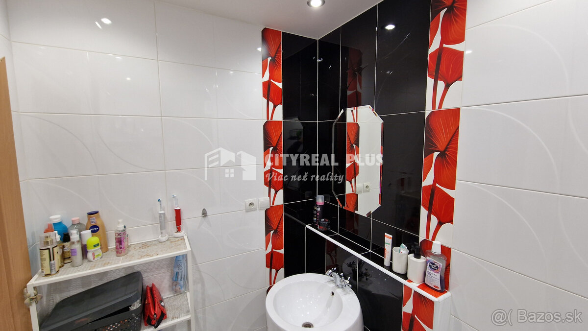 Ponúkam NA PREDAJ 3 izbový byt 82m2 Nové Zámky - 15