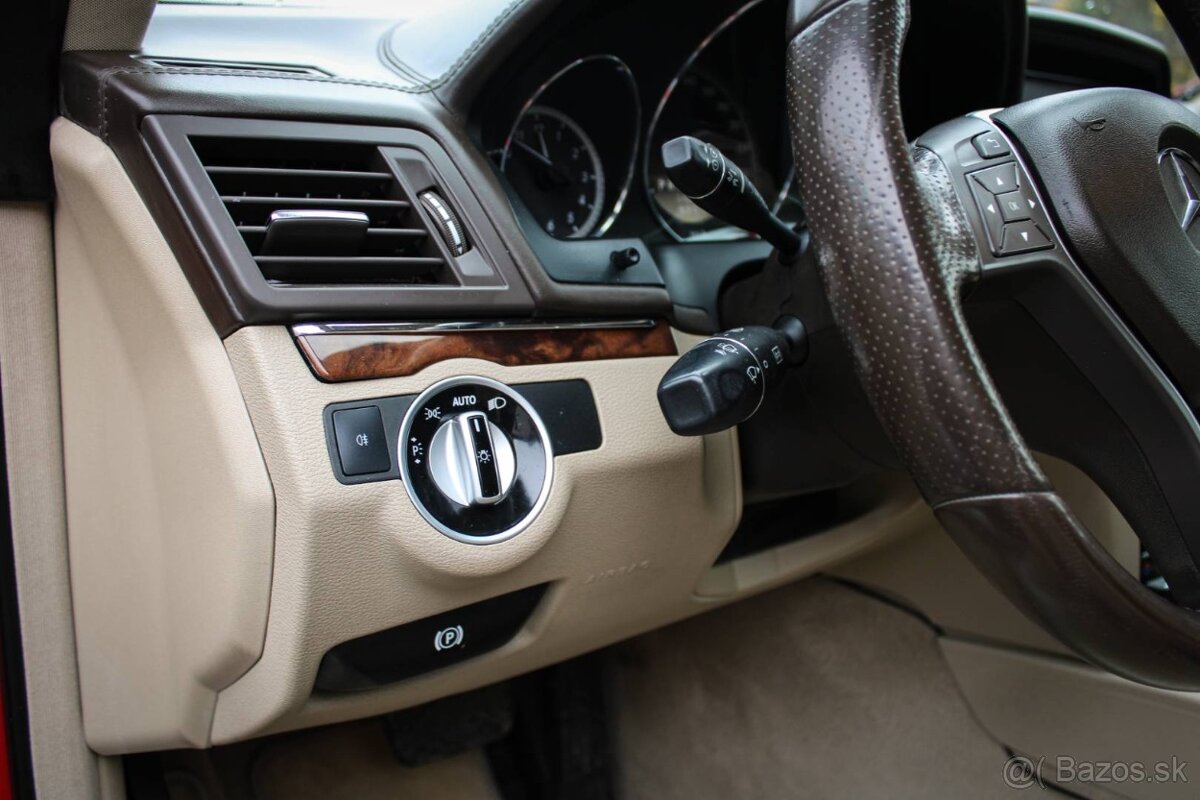 Mercedes-Benz E trieda Kupé 200 BlueEFFICIENCY 7G - 15