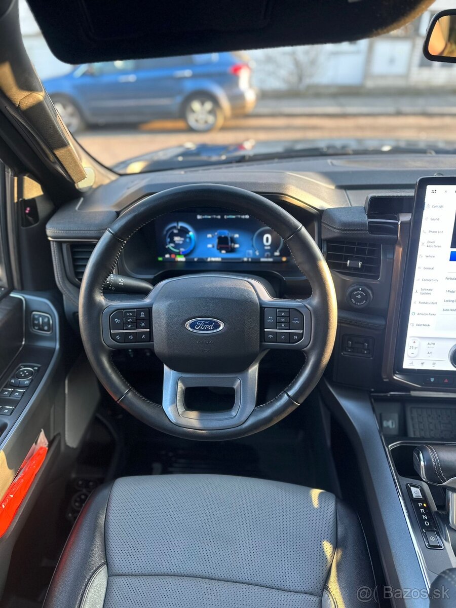 Ford F-150 Lightning - 15