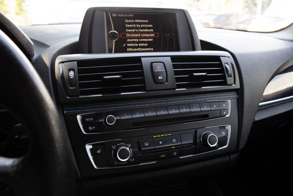 BMW 116i z roku 2011 - 15