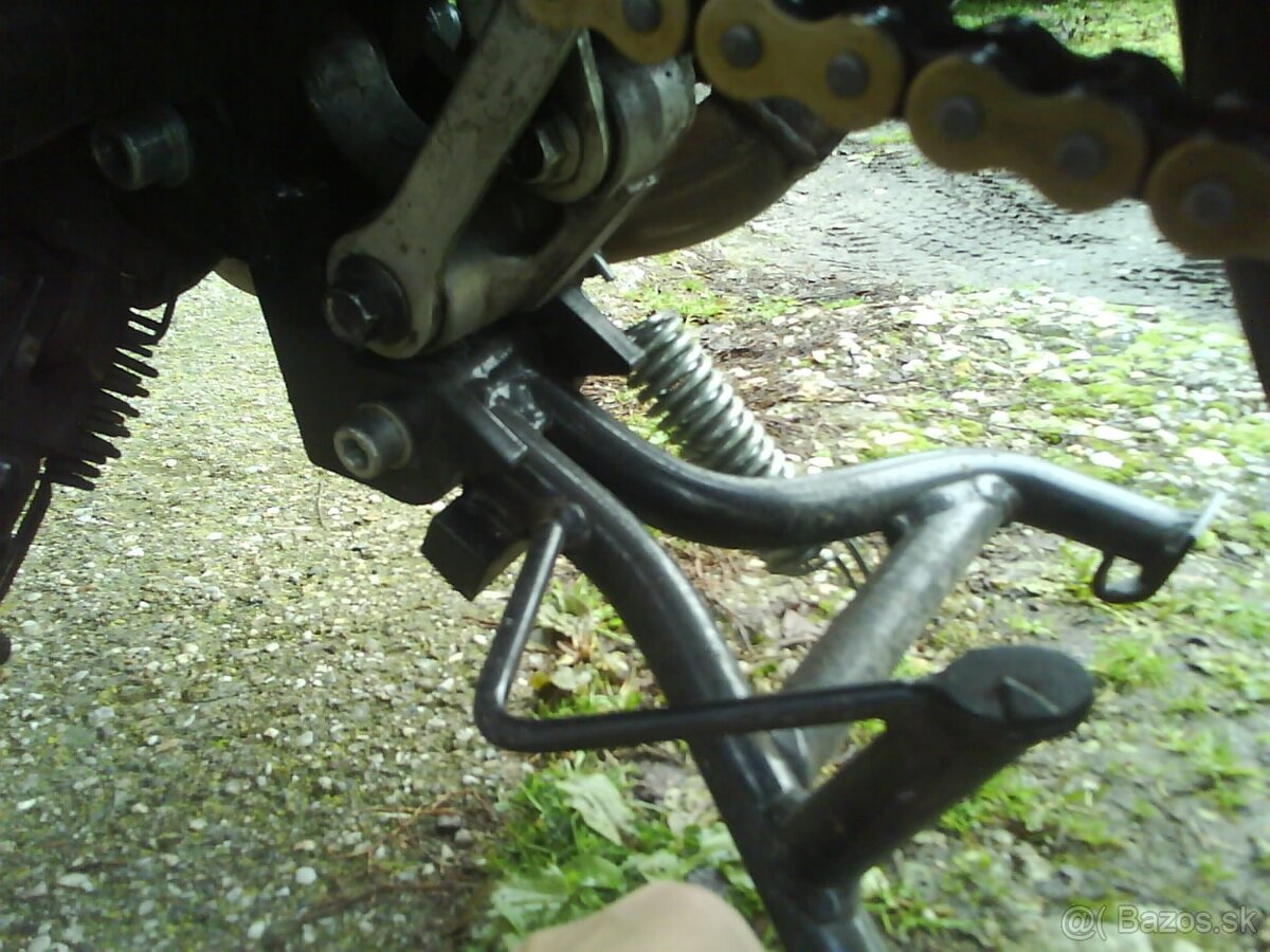 Suzuki SV 650 N - 15