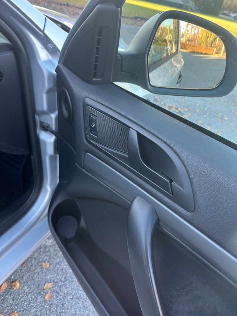 Škoda Octavia 2 facelift 1.6 TDI (77 kW), 2010, 189 tis. km - 15