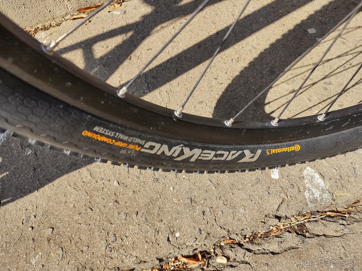 {41} Horský bicykel Focus Black Forest 29r 2.0 (2013) - 15