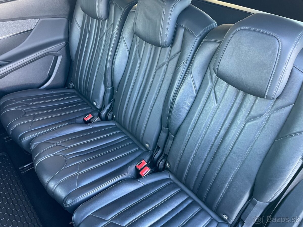 Peugeot 5008 II 1.2PT 96kW ALLURE Kůže Tažné. Navi - 15