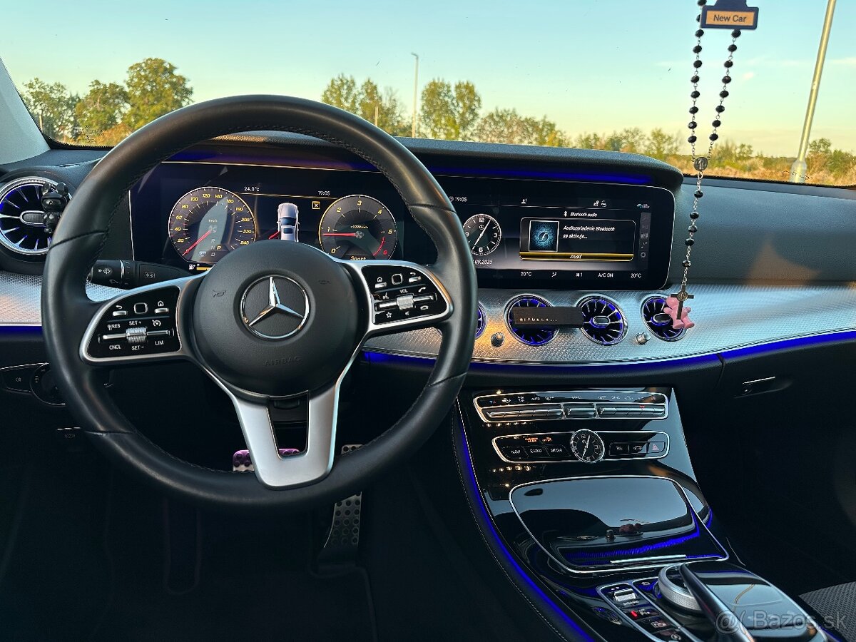 Mercedes-Benz E-Class Sedan 220d (2019) - 15