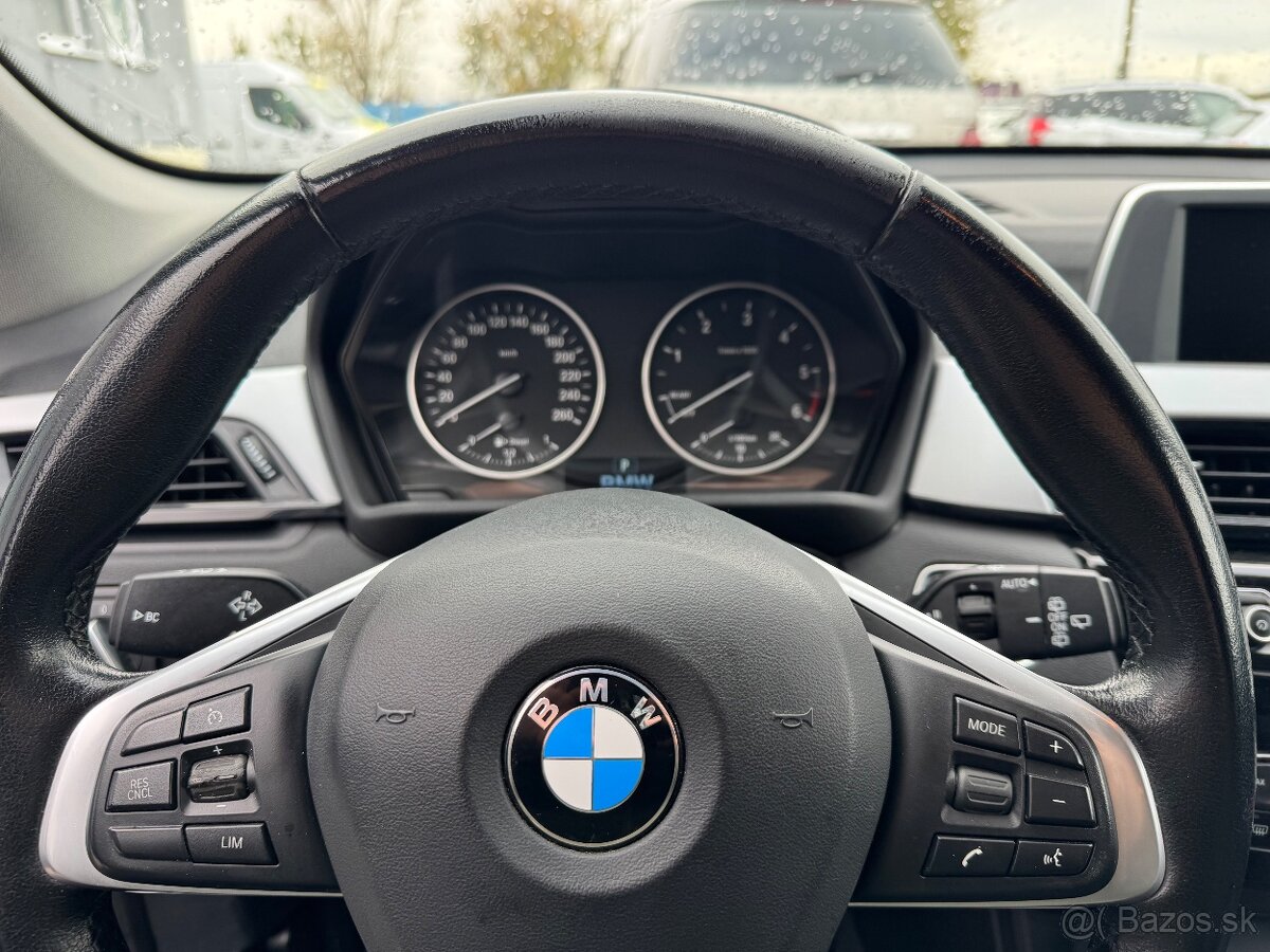 BMW X1 sDrive 18d xLine A/T - 15