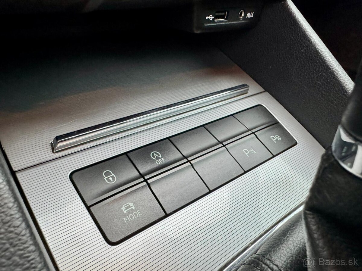 Skoda octavia 3 combi 2.0 tdi style - 15