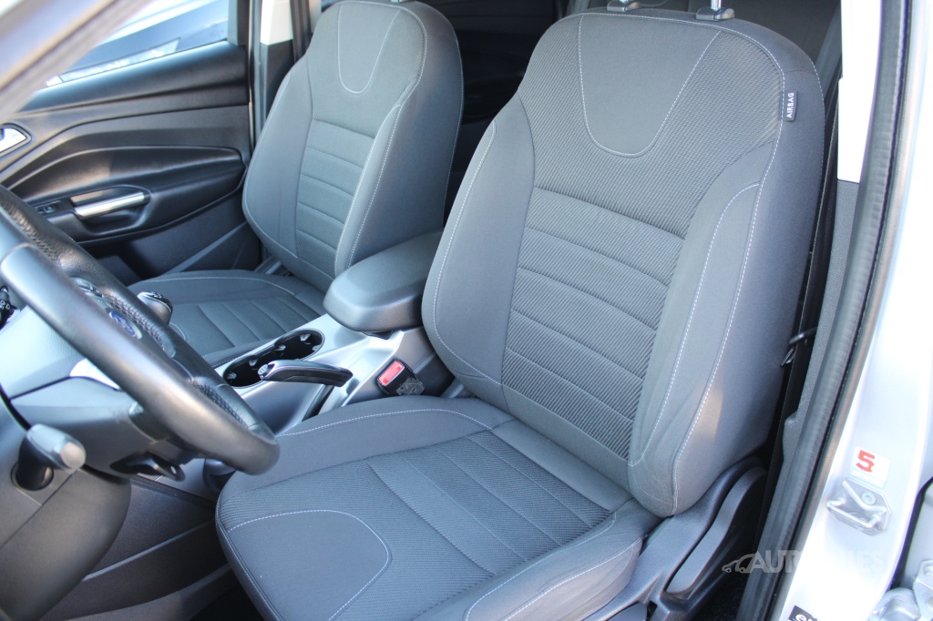 Ford Kuga 1,6 ECOBOOST 110 kW 2WD - 15