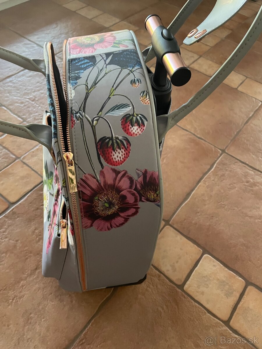 Prekrásny kufor Ted Baker - 15