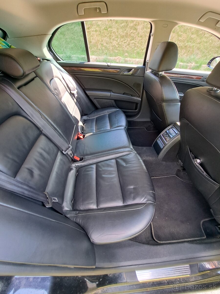 Predám Škoda Superb 2 1.8T 4x4 sedan - 15