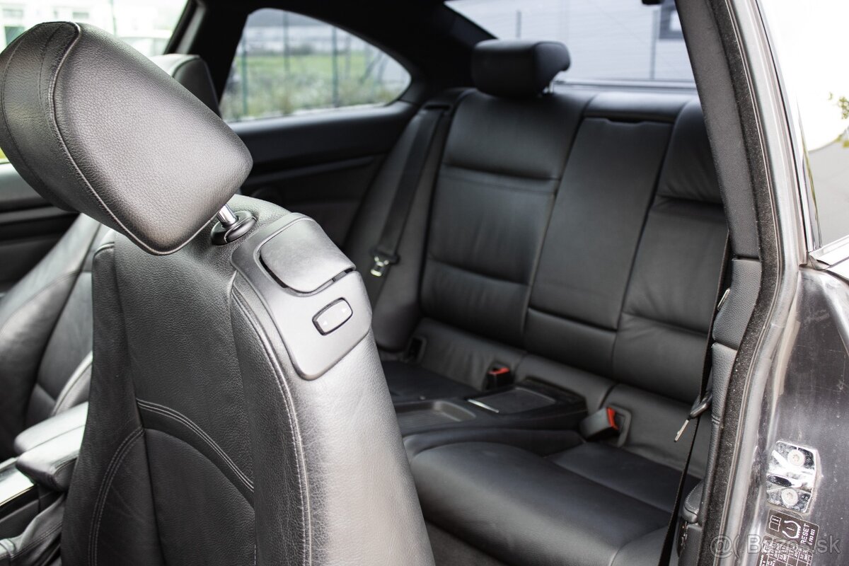 BMW Rad 3 Coupé 335i A/T - 15