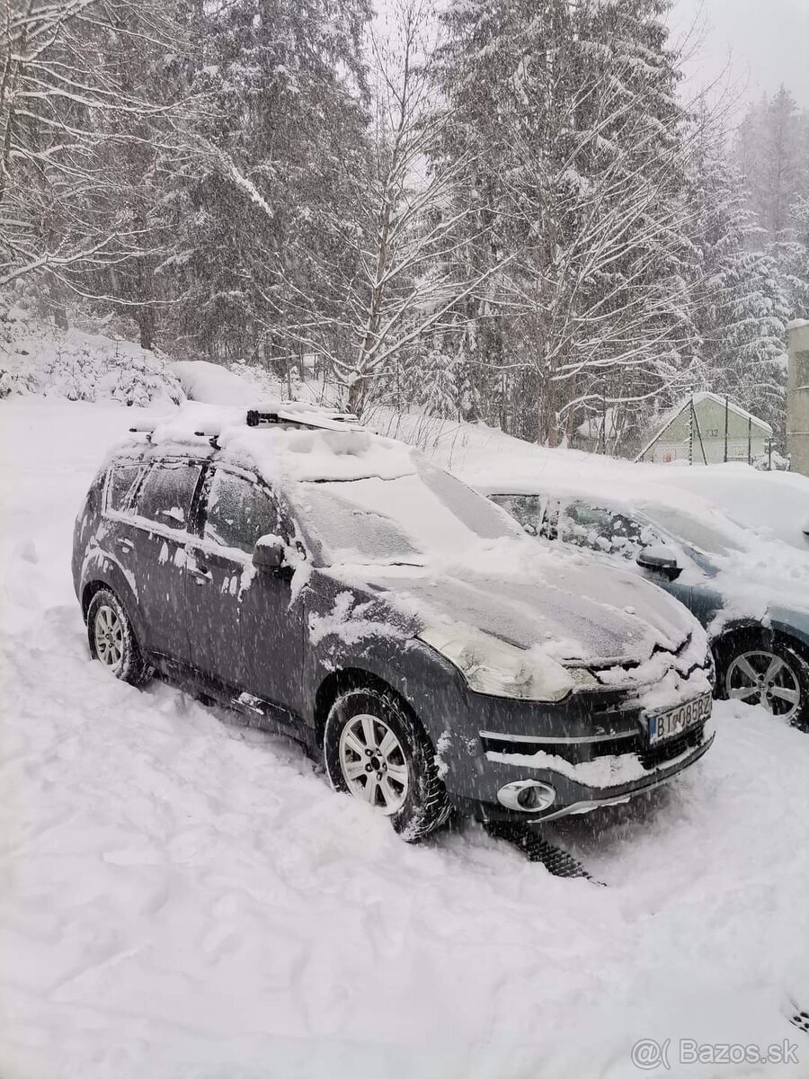 Citroen C-Crosser 2,2Hdi, 7miest, 4x4 - 15