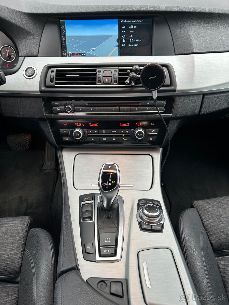 BMW 525 Xdrive rv:2011 naj.220tis.km - 15