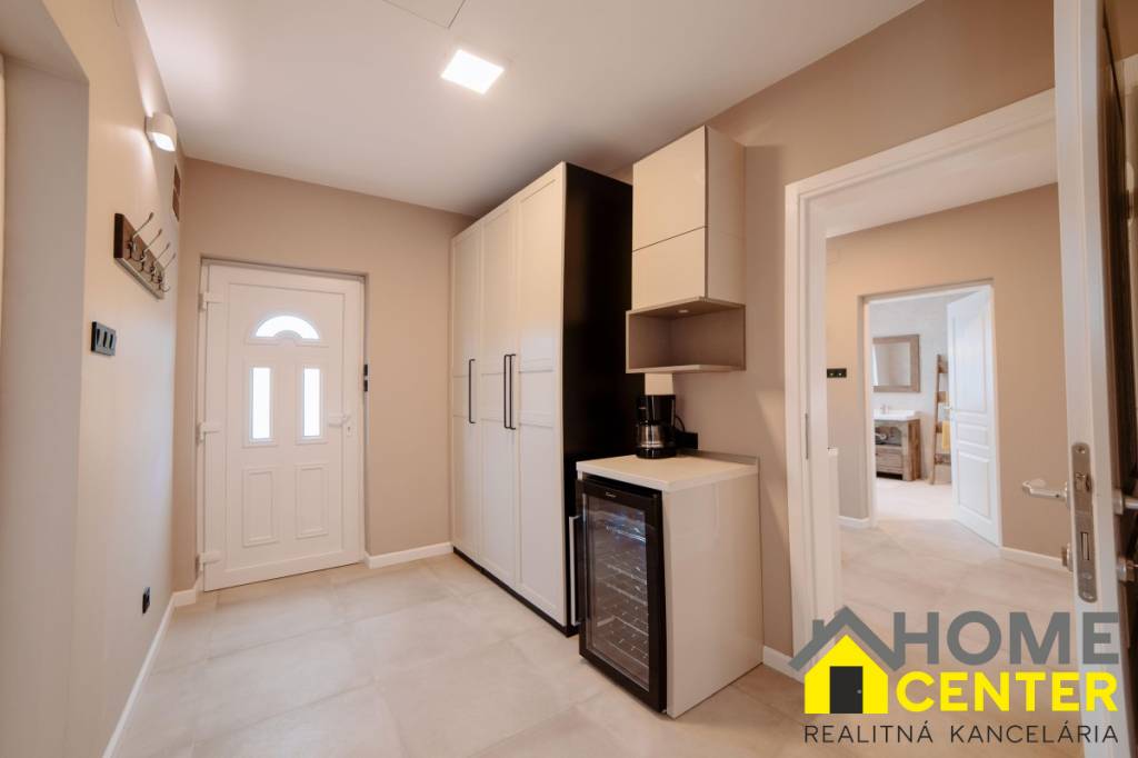 Atraktívna vila /230 m²/ s bazénom a záhradou, ISTRIA, ostro - 15