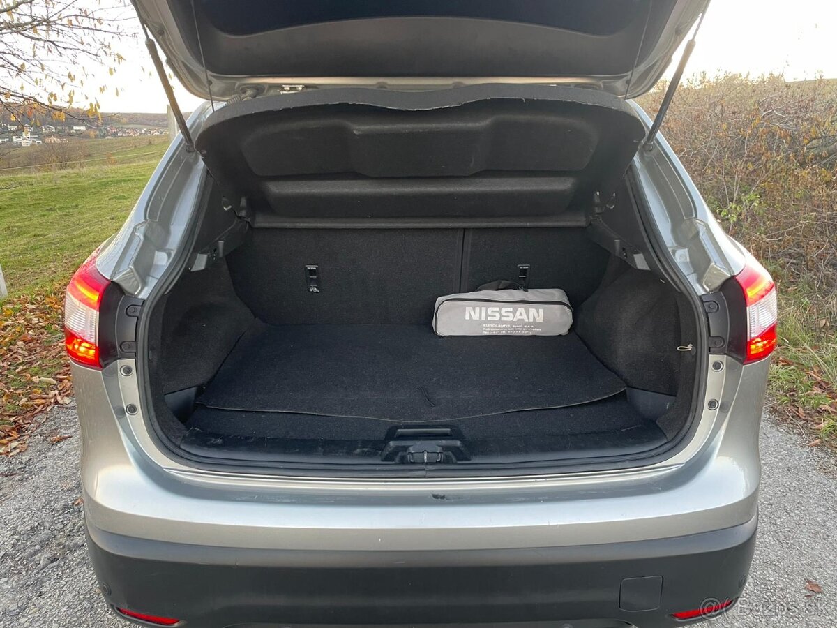 Nissan Qashqai 1.5 dCi 81 kW Tekna - GARÁŽOVANÉ - 15