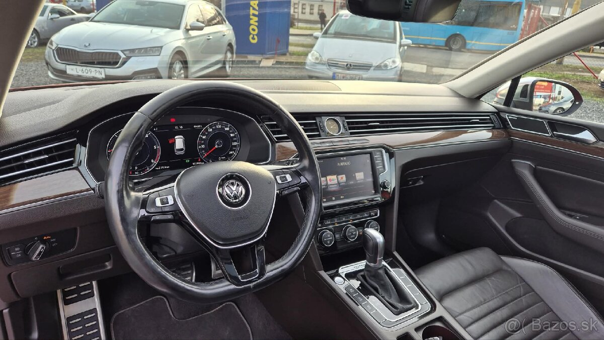 Predám Volkswagen Passat Alltrack 2.0biTD 4MOTION - 15