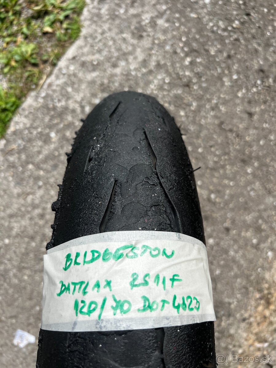 Jazdené pneumatiky / gumy - 15