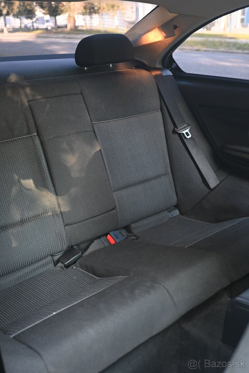 E46 coupe 318Ci 105kW rv 2003 - 15