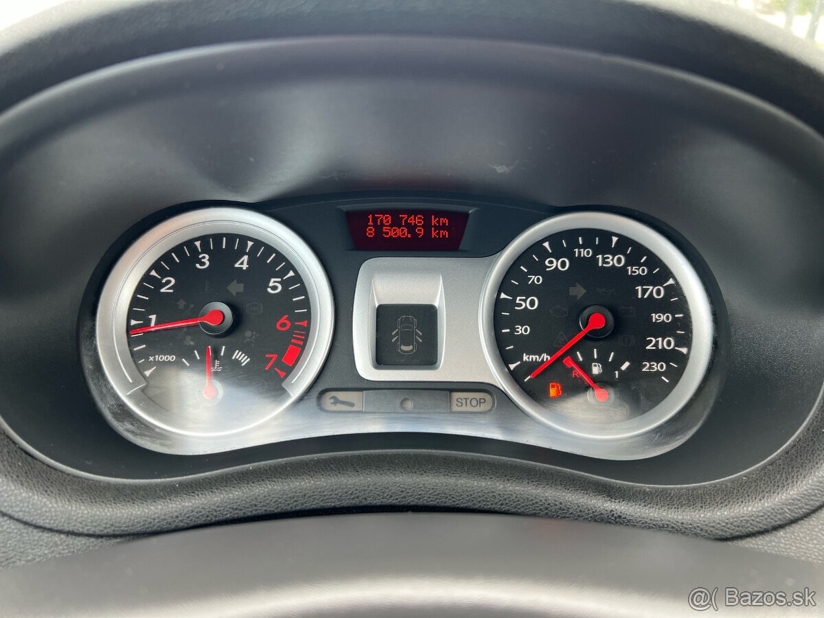 Renault Clio 1.2 benzín 55kW, MT/5, rok:05.2012. - 15