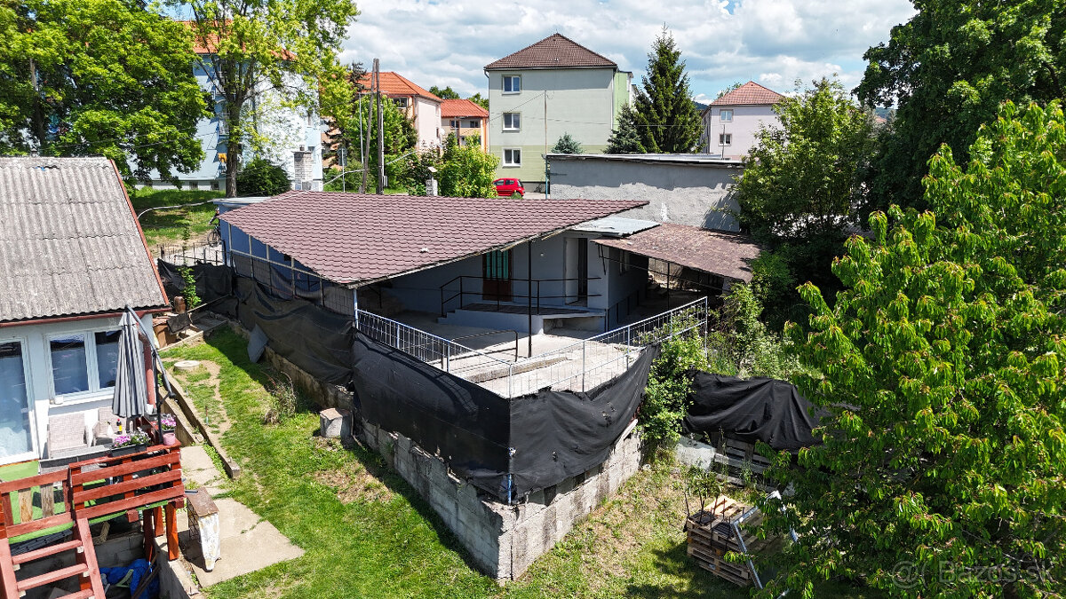 SAMOSTATNÝ KOMERČNÝ OBJEKT S POZEMKOM - 15