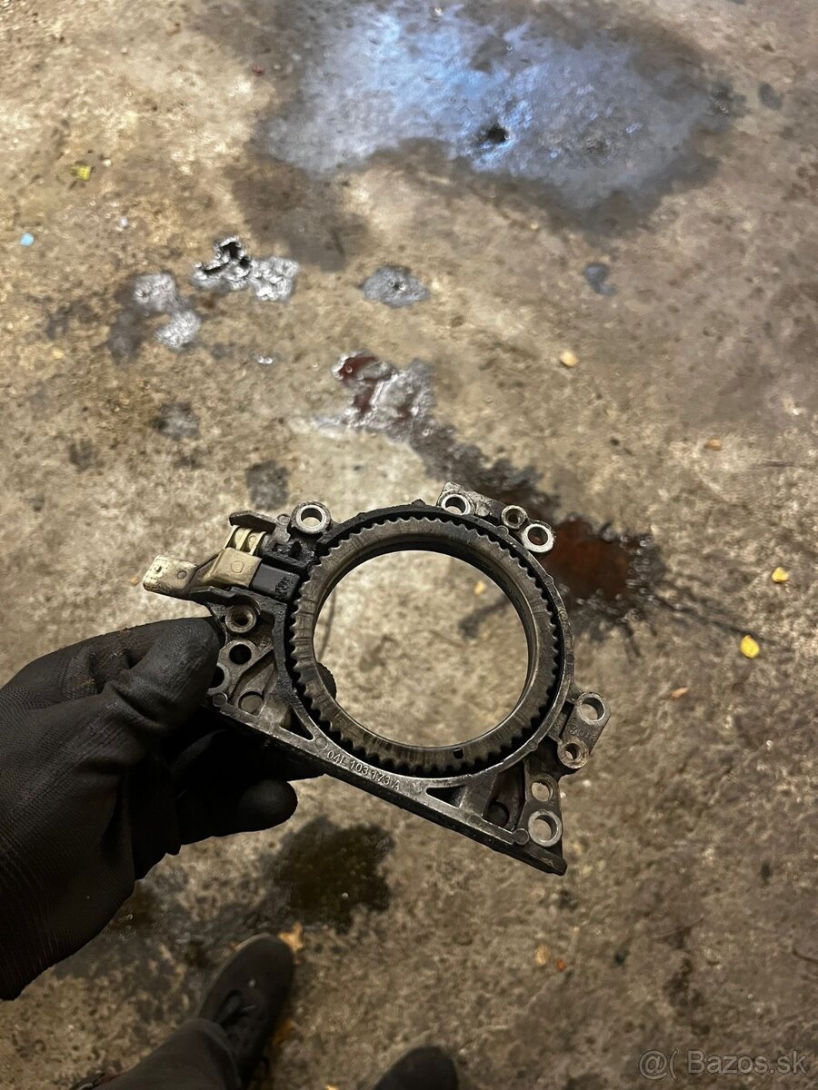 Rozpredám motor vw/ škoda 1.6 tdi CXXB 81 KW - 15