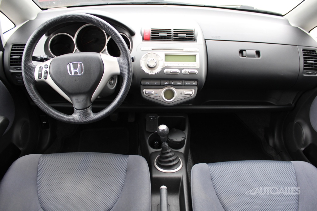 Honda Jazz 1,3 i - DSi 61 kW COOL, 1 MAJITEĽ - 15