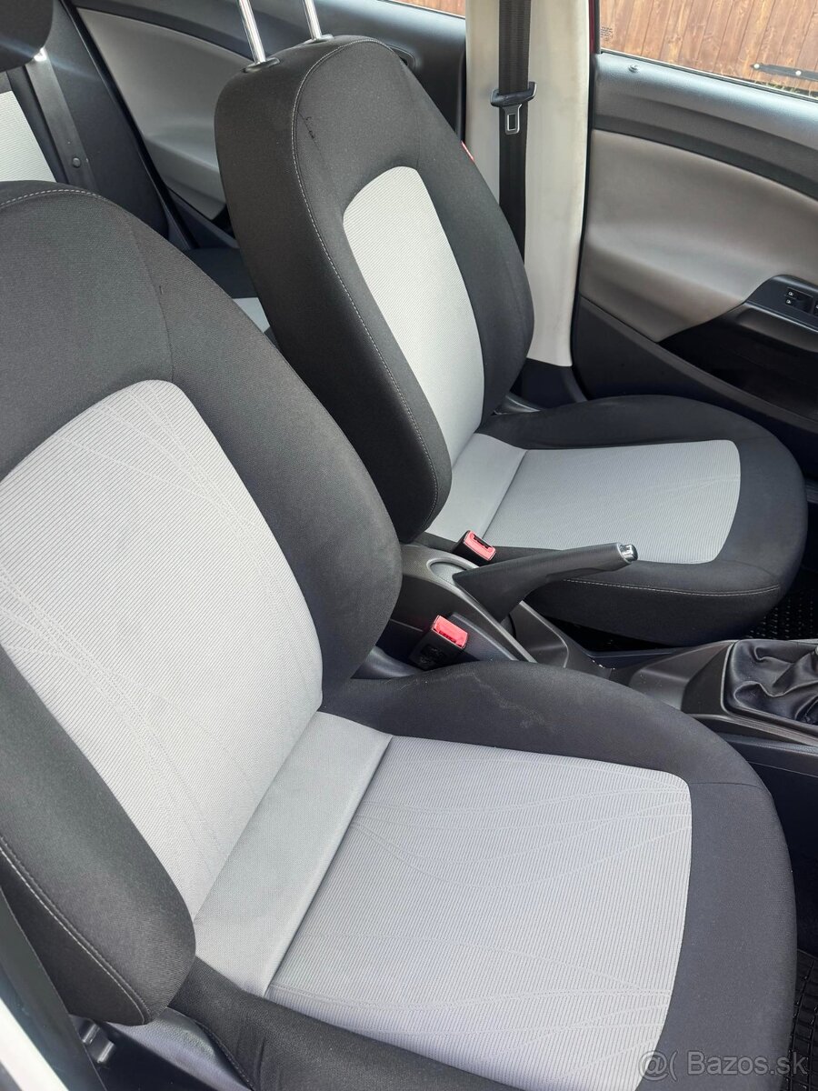 Seat Ibiza 1.2 TSI 77KW RV2014 - 15