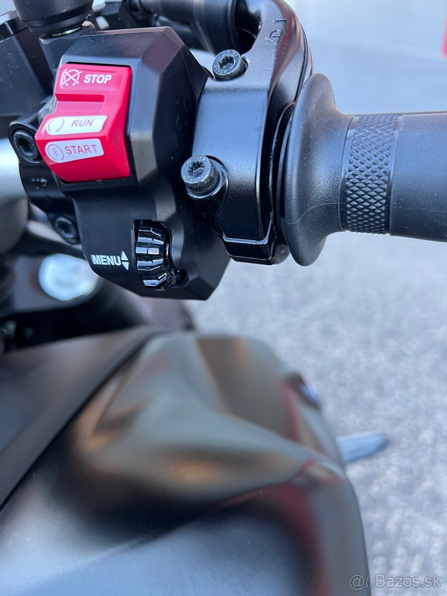 Yamaha MT07 2023 - 15