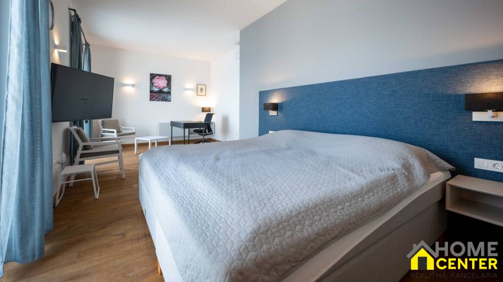 NA PREDAJ atraktívna kamenná vila /419 m²/ pri mori, Dalmáts - 15