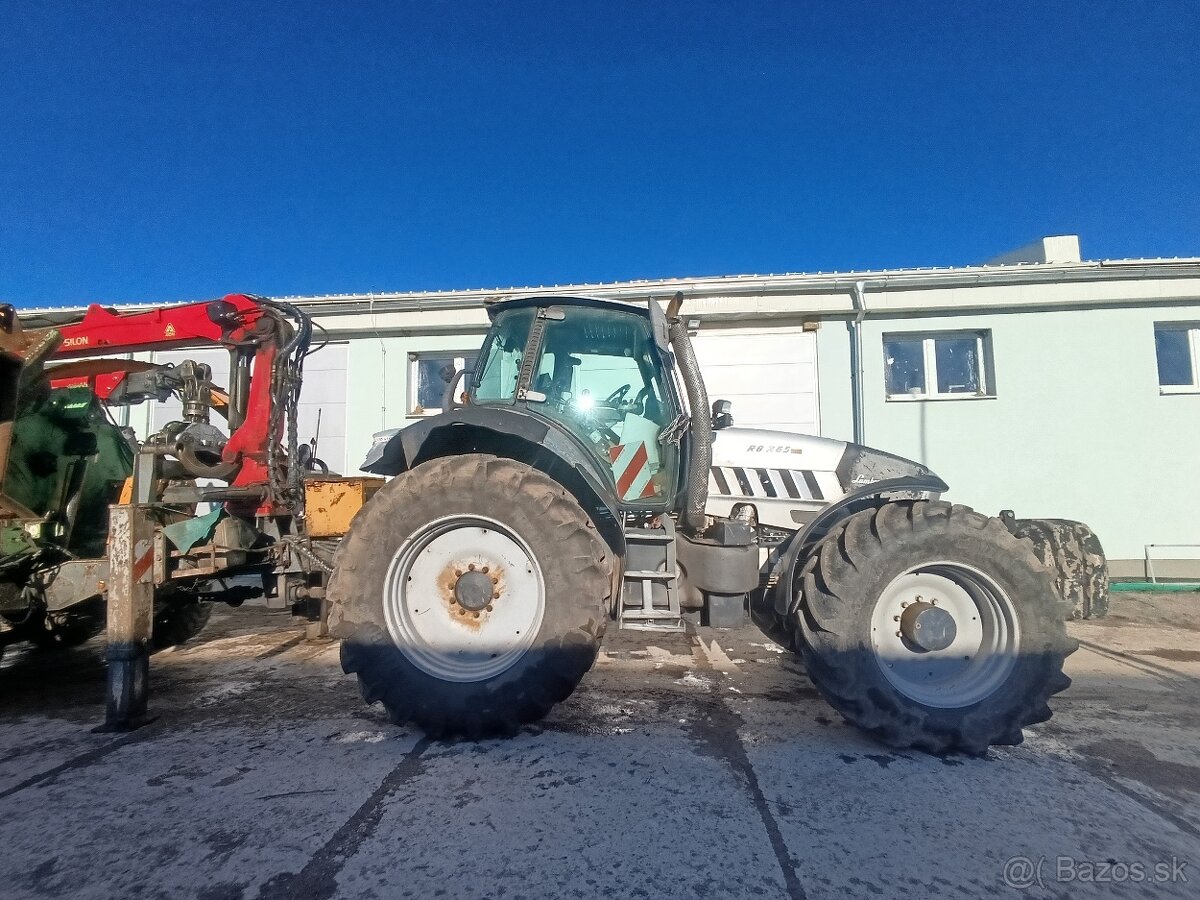 Predám traktor Lamborghoni R8 + štiepkovač heizohack - 15