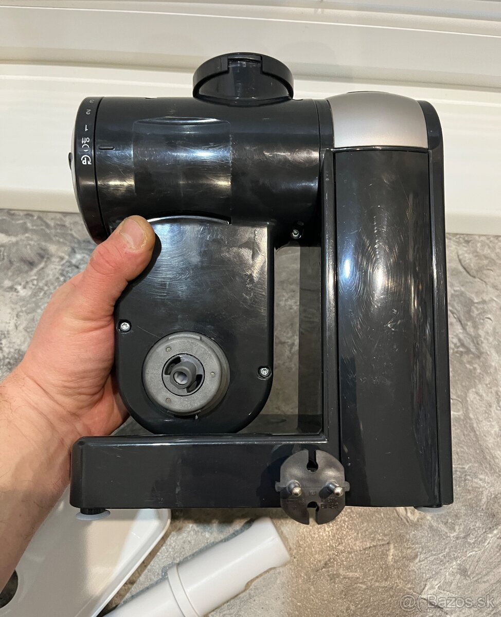 Bosch MUM 48A1/05 kuchynský robot plus príslušenstvo - 15