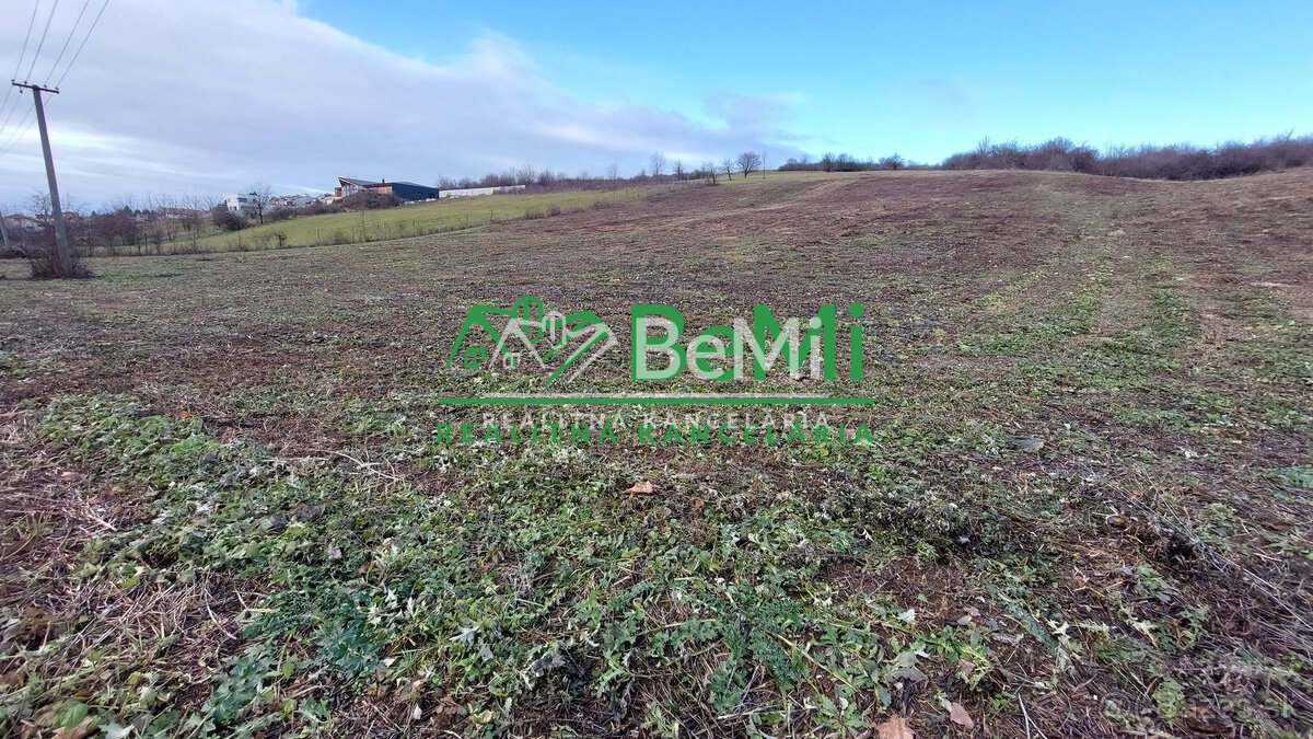 Predaj veľký stavebný pozemok v obci Malé Kršteňany - 15