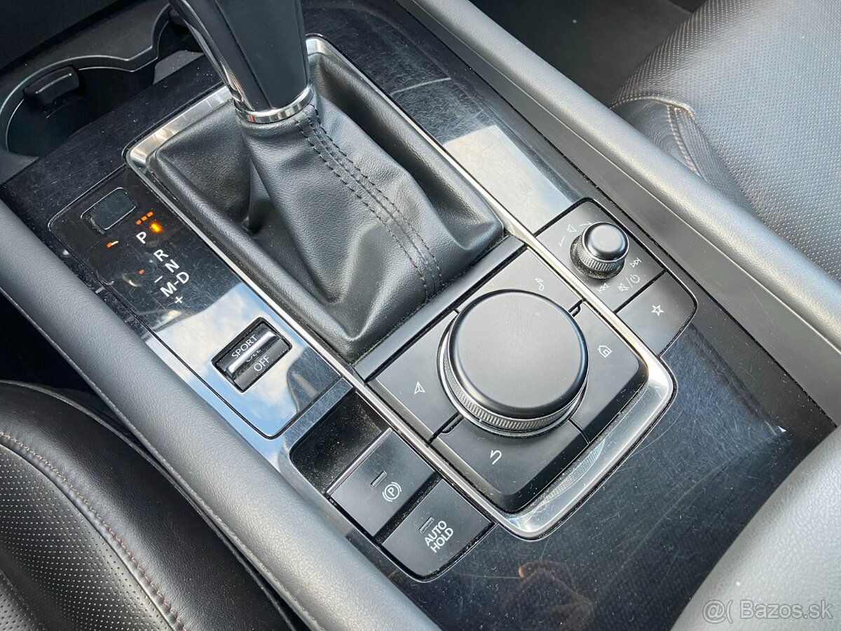 Mazda 3 2.0 Skyactiv 90kW G122 Plus A/T BENZÍN - 15