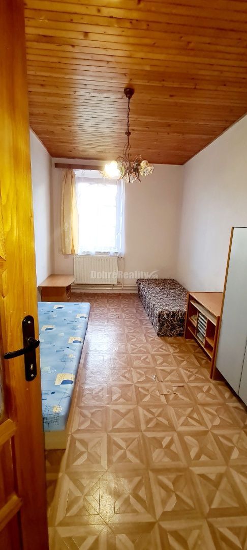 Dobré reality - znížená cena RD s veľkým pozemkom 2455 m2 v - 15