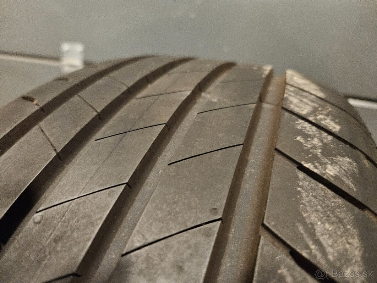 Prakticky nové letné pneumatiky Bridgestone - 235/55 r18 - 15
