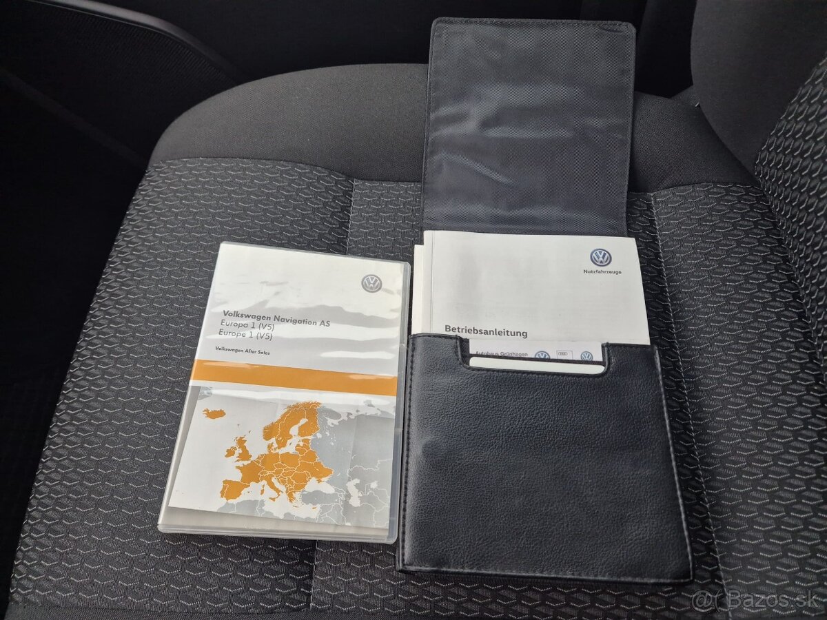 Volkswagen Multivan M6, 2.0 110kw 7 miestne - 15