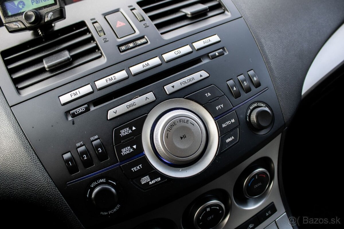 Mazda 3 1.6, 77kW (2010) - 15