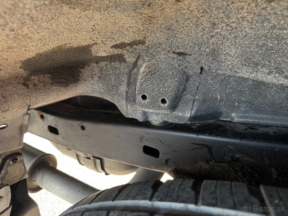 Toyota Land cruiser 120 3,0 D-4D 122KW pôvodný lak,dovoz IT - 15