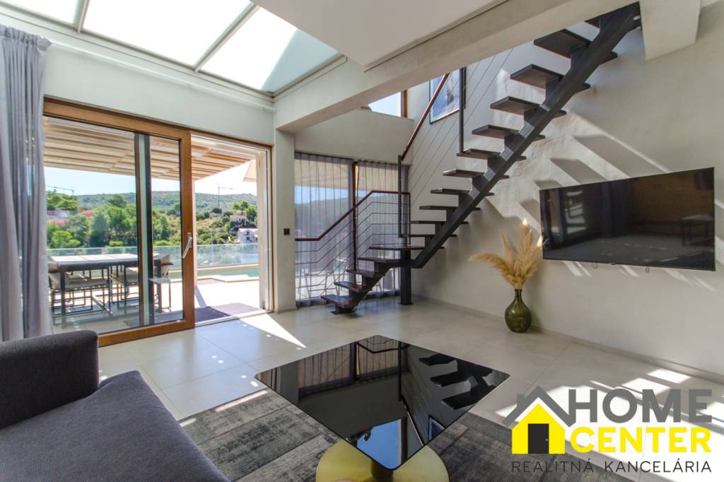 NA PREDAJ prekrásny novopostavený dom / 494 m²/ ostrov Brač, - 15