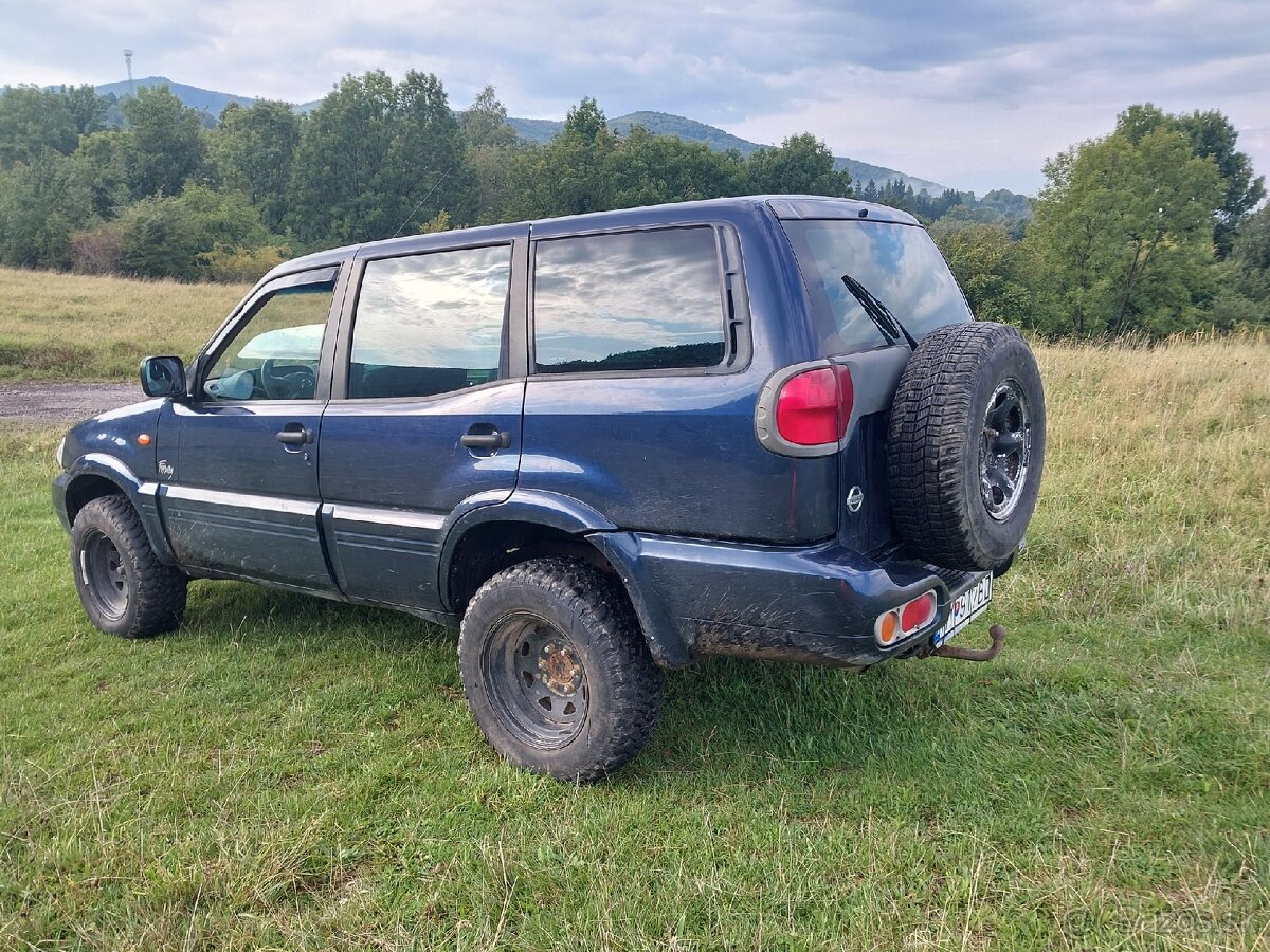 Nissan terrano - 15