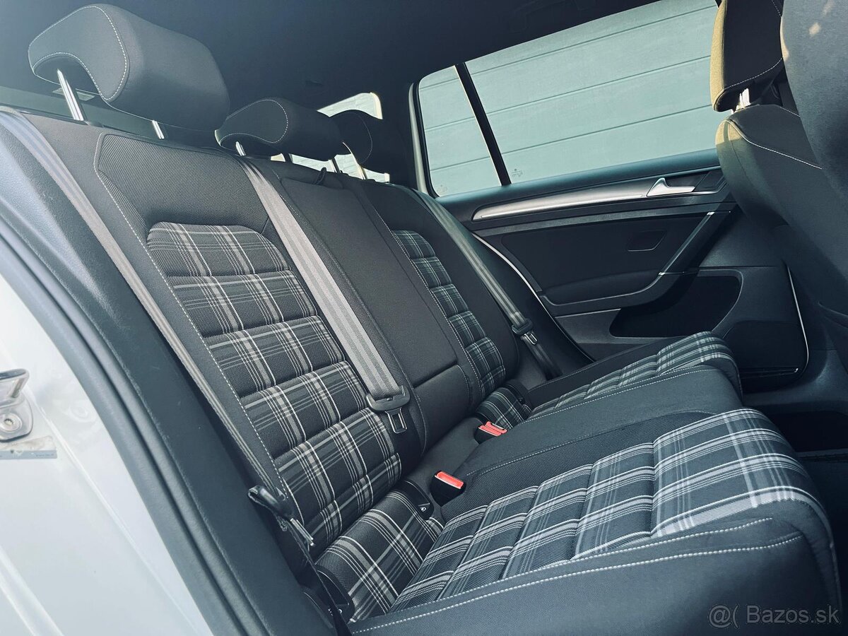 Volkswagen Golf Variant 2.0 TDI BMT GTD DSG - 15