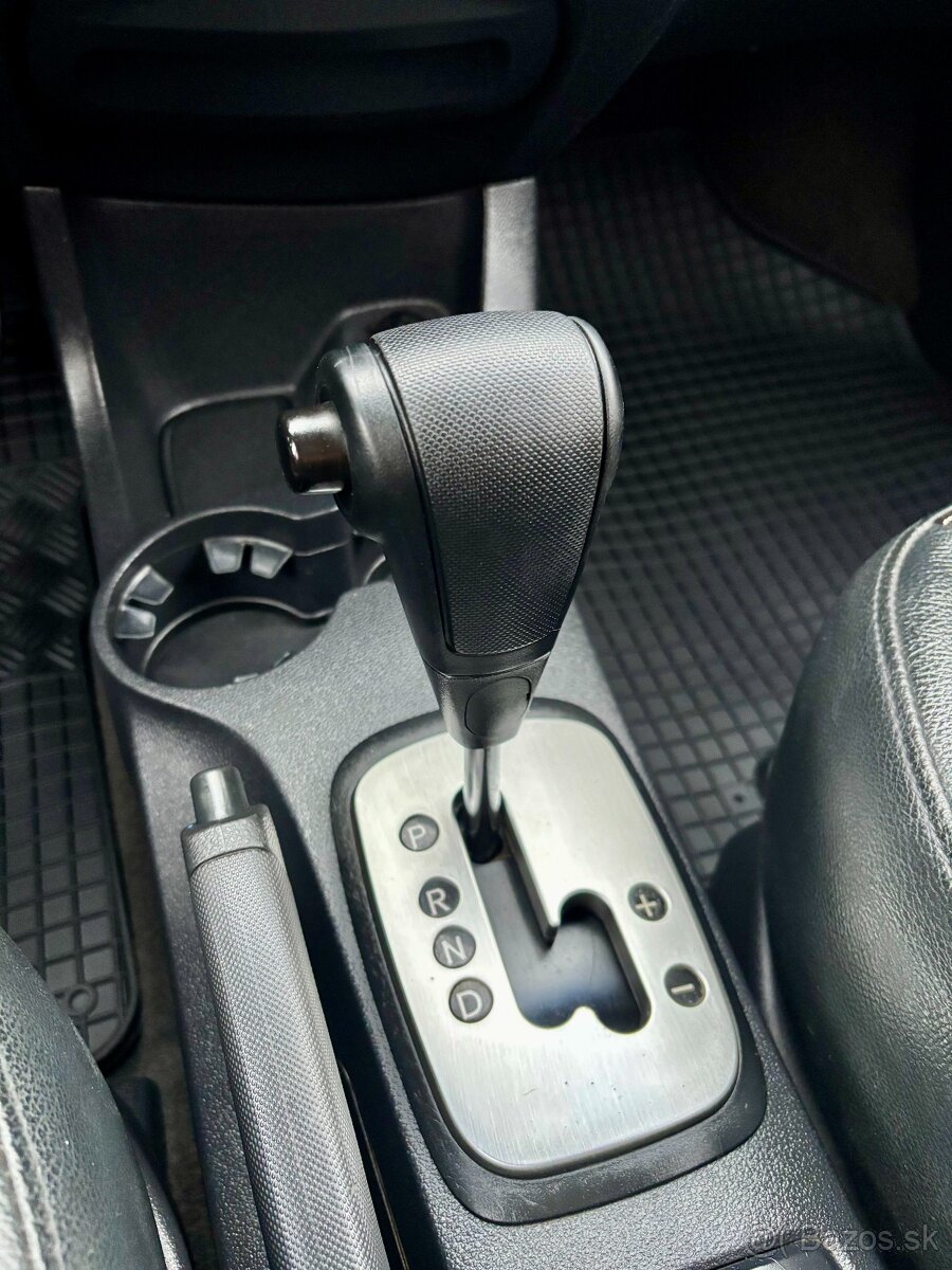 Kia Sportage 2.0 CRDi LX A/T - 15