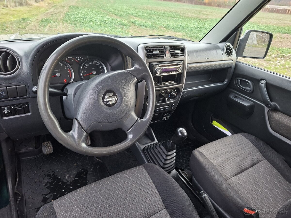 Suzuki Jimny 2011 / 63 kW / 94 120 km - 15