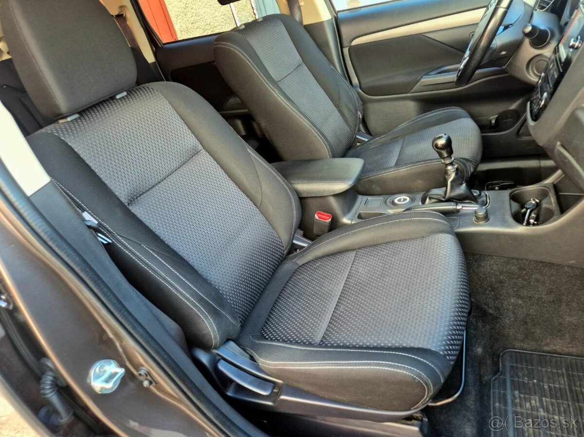 Mitsubishi Outlander 2.2D 4x4 2015 - 15