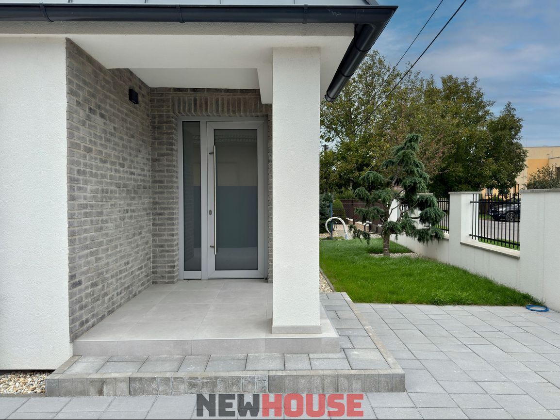 Skolaudovaná novostavba – 5i Rodinná vila BISKUPICE - 15