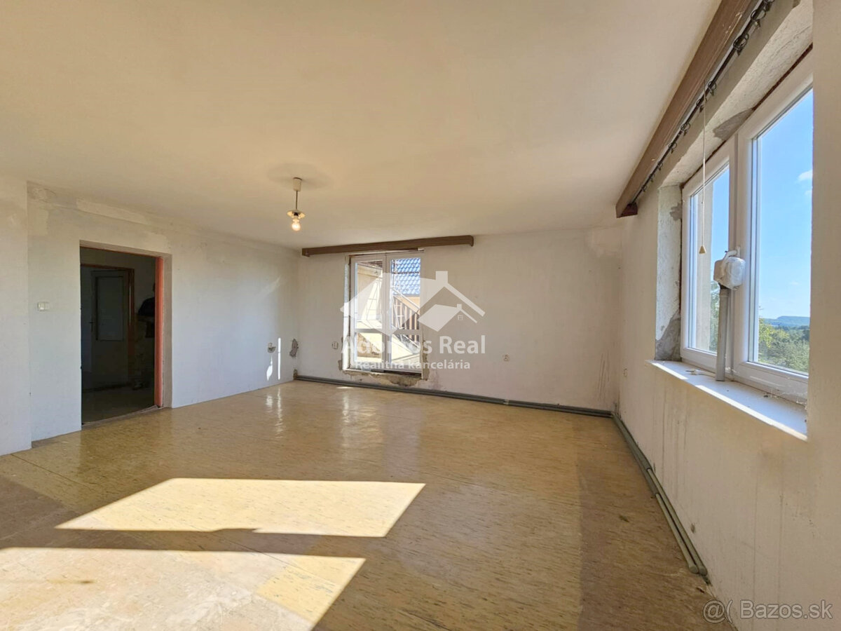 RODINNÝ DOM ŠEMŠA - 15