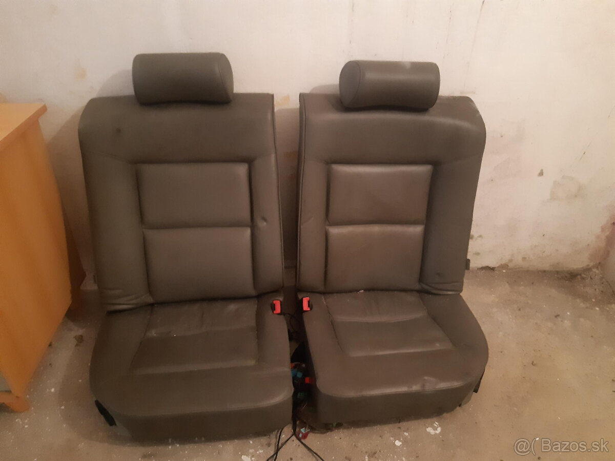 AUDI A8, S8 D2 - sedačky - 15
